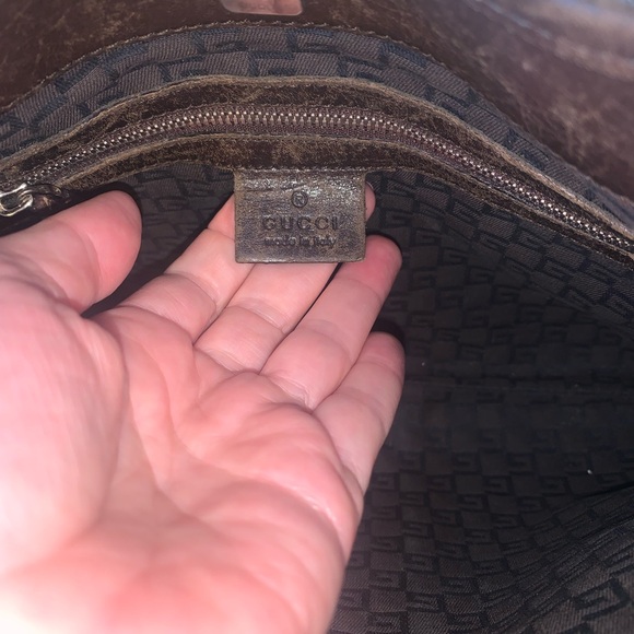 Authentic Gucci Shoulder Bag - Picture 8 of 11